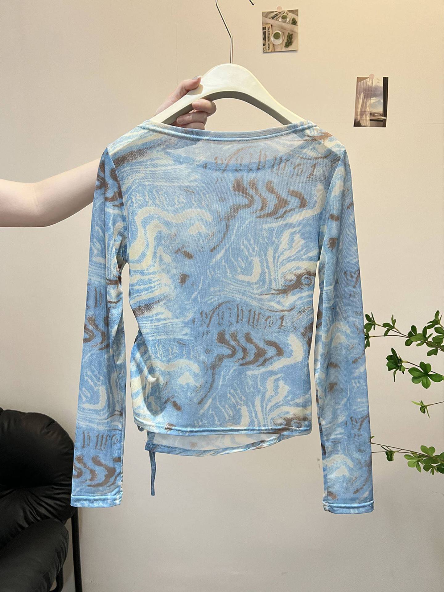 Áo thun nữ tay dài phong cách vintage họa tiết tie nhuộm lưới chống nắng dây rút — Màu xanh ngắn tay áo chi tiết 5