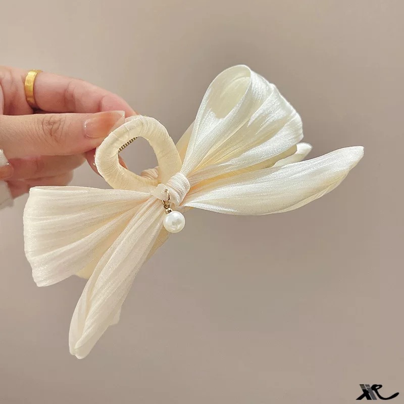 Bow tie gripper 12.5cm white