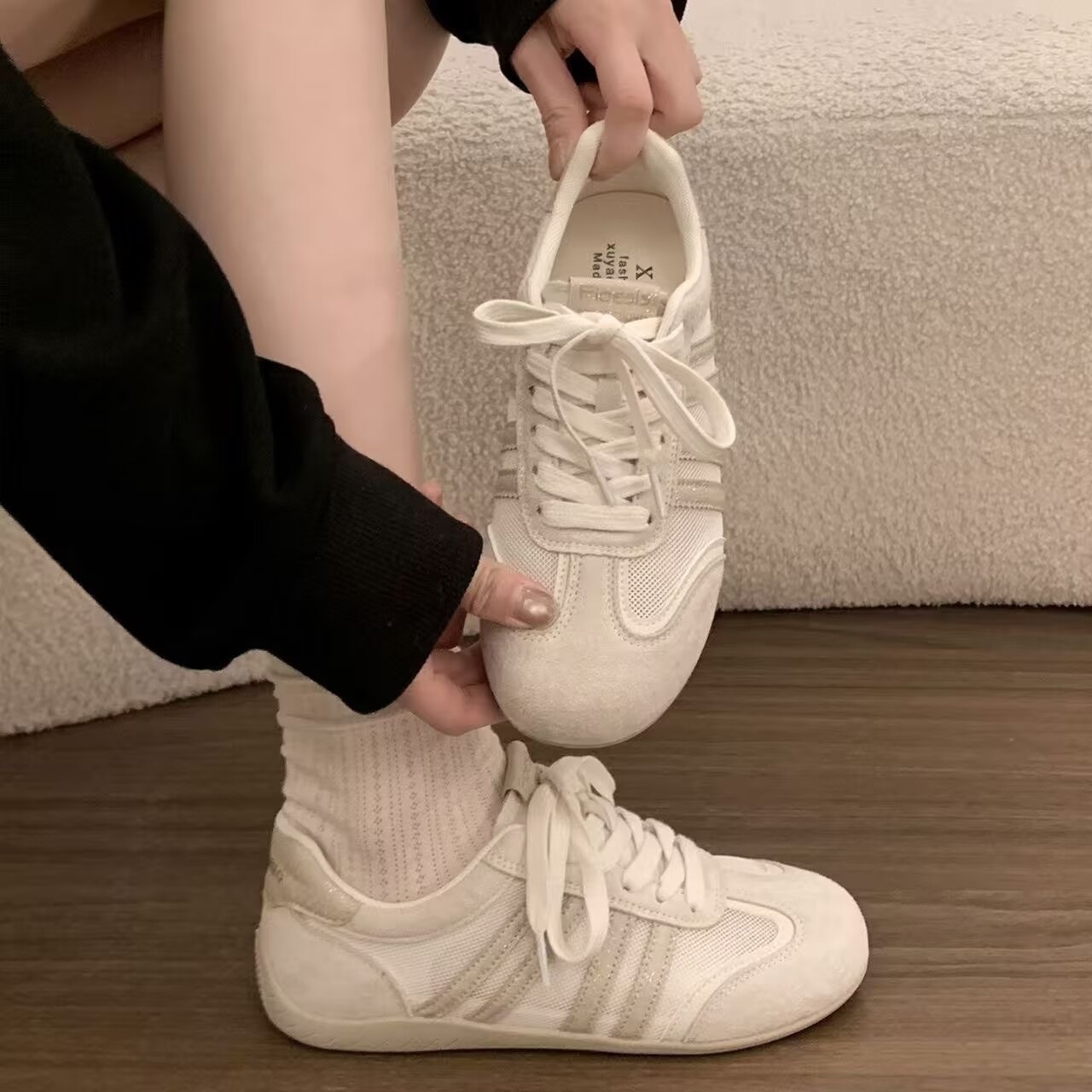 Nuevo nicho chino original de malla plana zapatos de entrenamiento para mujeres 2026 verano nuevos estudiantes zapatos casuales blancos