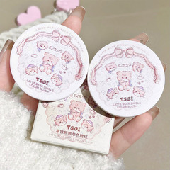 Tsoiラテの熊の単色のチークは自然に色を塗って化粧しやすいです。