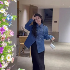 哥家商场同款女装2025秋季时尚百搭翻领口袋不规则牛仔衬衫外套