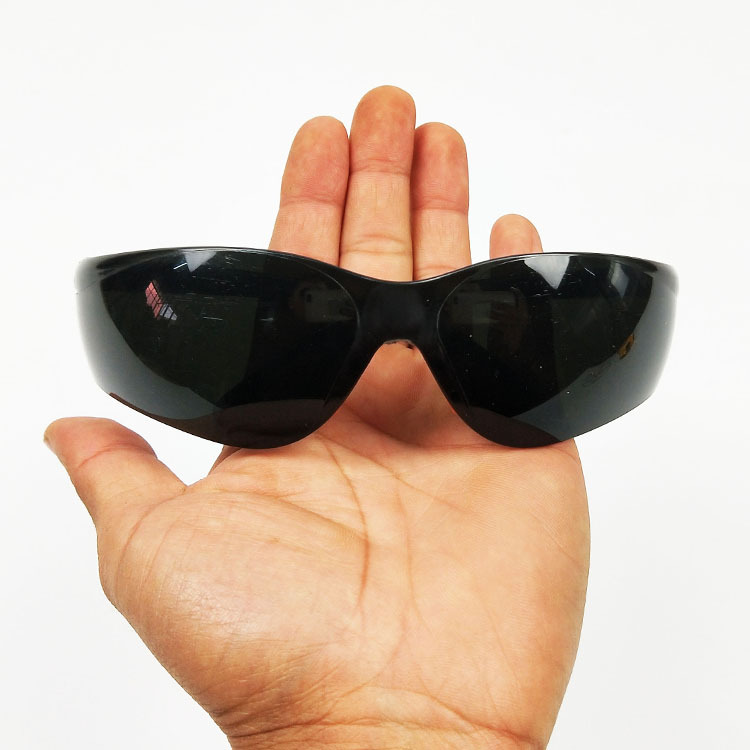 168款塑料防尘眼镜劳保防护眼镜防强光工作护目镜