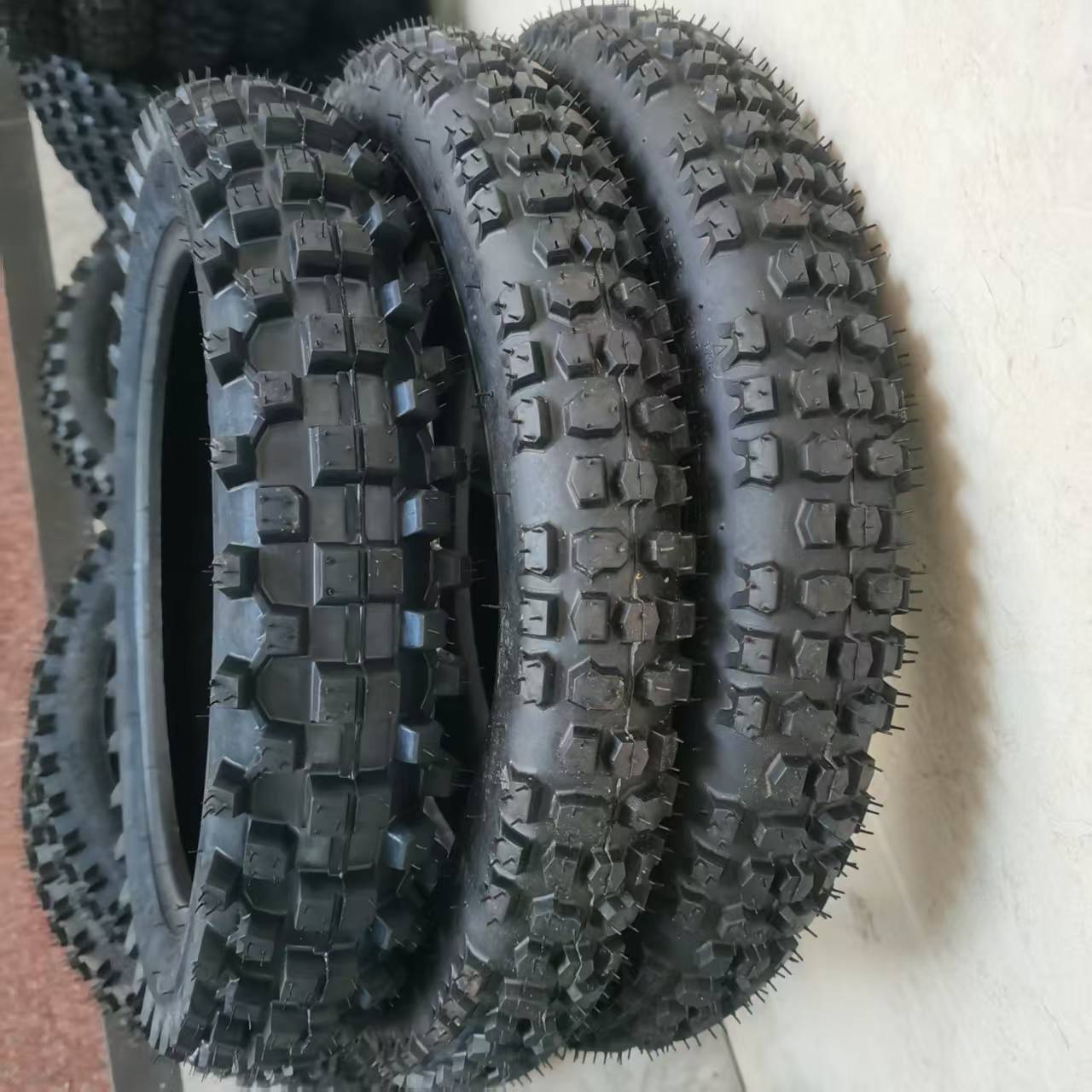 越野摩托车轮胎2.25-17 70/90-14 60/80-17 50/80-17 45/90-17