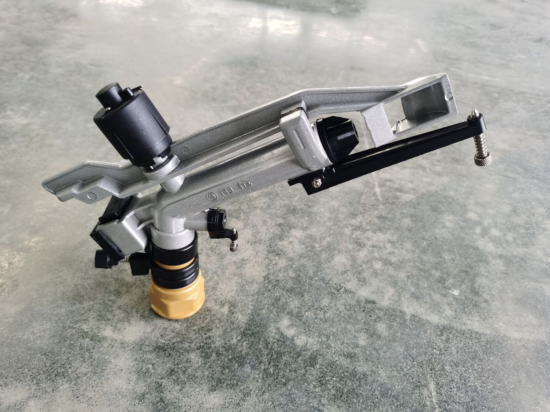 FS30小喷枪，1.5寸内螺纹，射程29米，360旋转可调，浇地喷淋