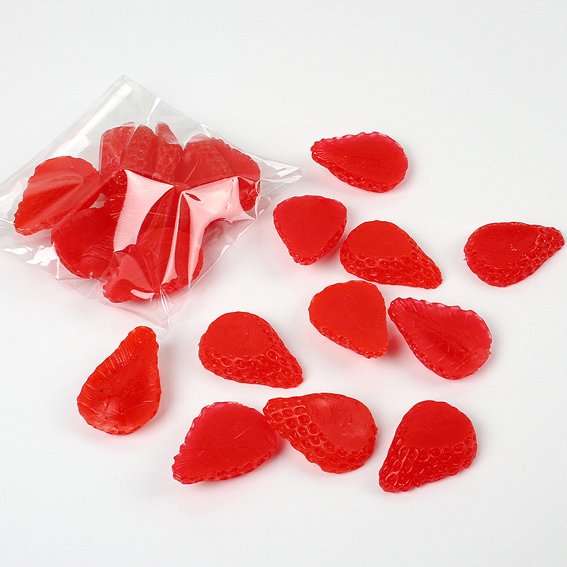 Factory Direct PVC simulation strawberry slice model accessories simulation cake making material diy handmade jewelry accessories