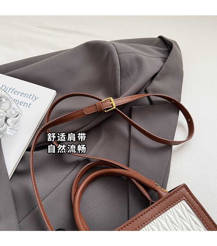 This year, the "Small Bag Women 2025" new trendy summer fashion, versatile and niche design hand-held shoulder crossbody bag is in vogue Item Picture