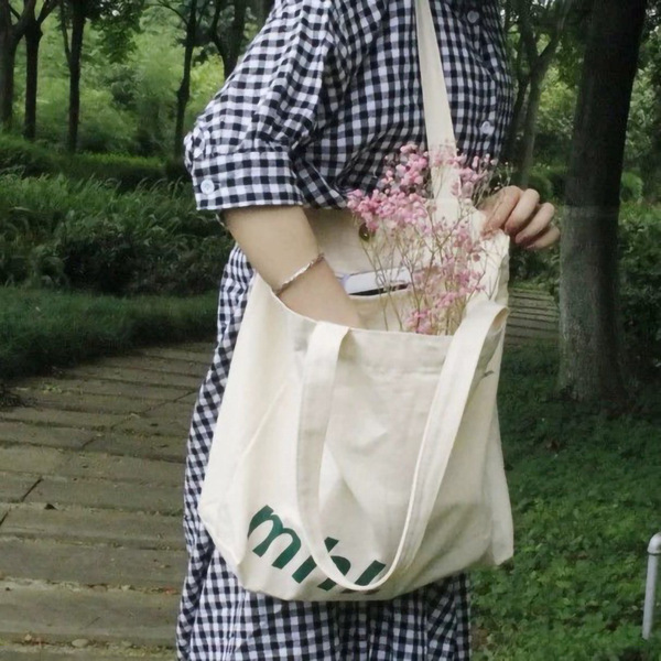 capacious cloth bag with zipper one shoulder