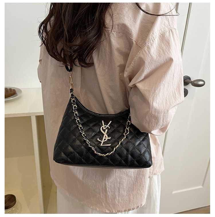 Korean-Style Minimalist Underarm Bag, Crossbody Bag, New Seasonal Women's Bag, Versatile Chain Fashion Moon Bag, Wholesale for Export Korean-Style Minimalist Underarm Bag, Crossbody Bag, New Seasonal Women's Bag, Versatile Chain Fashion Moon Bag, Wholesale for Export
