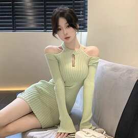 1889针织连衣裙女2022新款秋季法式名媛收腰显瘦气质露肩长袖裙子