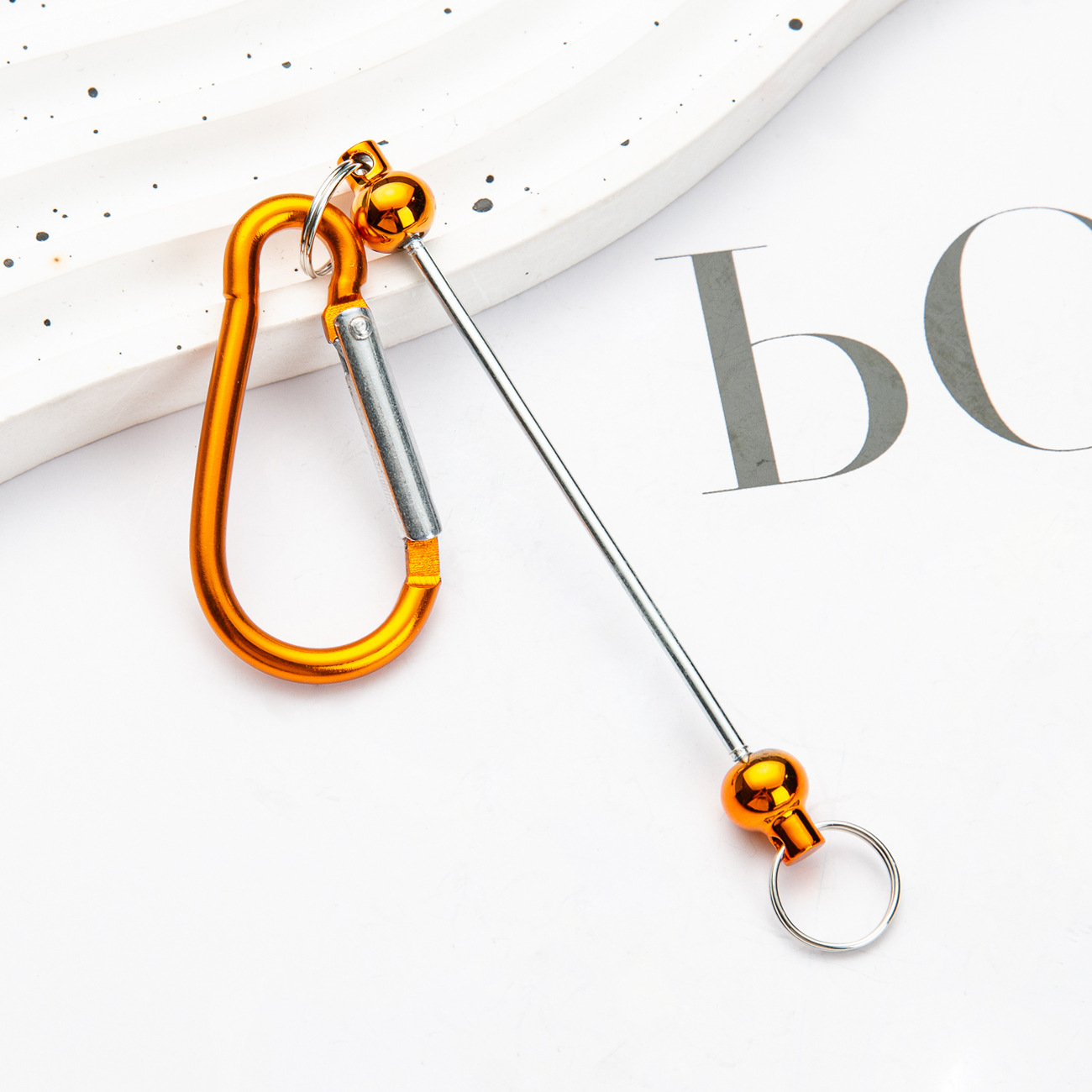 Nuevo botón de montaña DIY cuentas al por mayor mochila colgantes de metal botón de montaña en stock puede ser cuentas botón de montaña multicolor