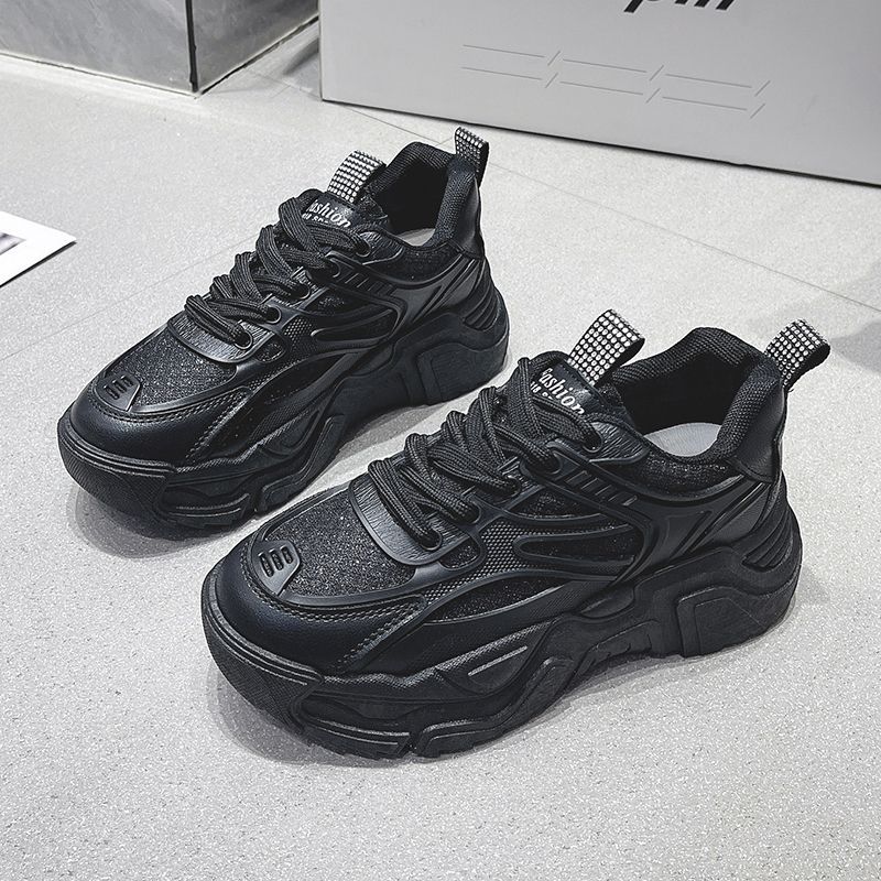 Zapatos de moda para mujeres 2024 nueva primavera y otoño versátil con suela gruesa zapatos de estilo portugués explosivo zapatos deportivos pequeños