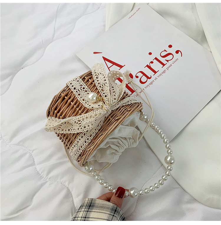 Fashion Round Straw Pearl Portable Bag display picture 27