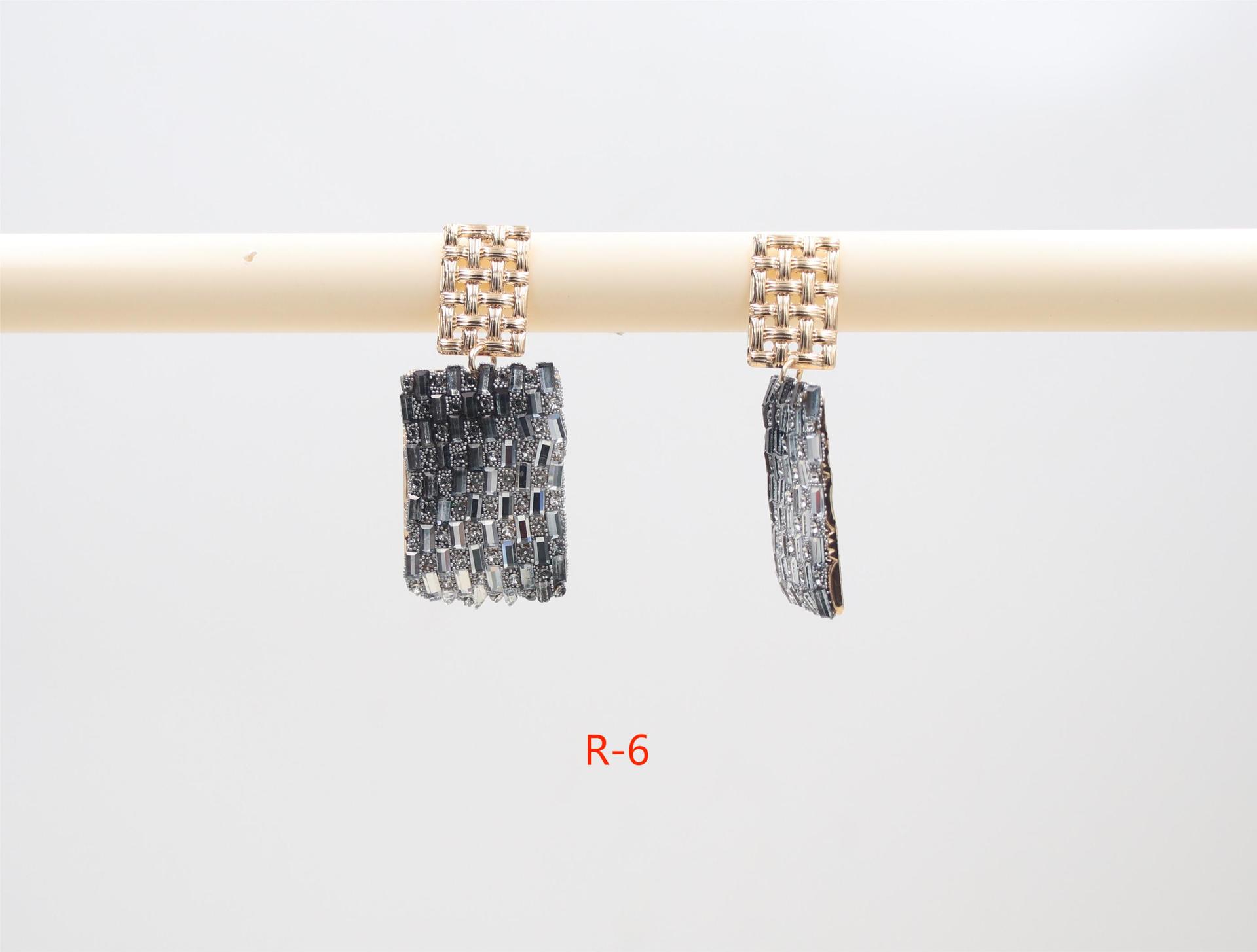 17g Weight Steel needle Ear Needle Material Glass Inlay Material Drop Earrings Classification 1 Pair Quantity Holiday, Daily Occasion Mixed materials Material Rectangle Pattern Women's Gender Inlay Design Simple Style Style 1 Pair Simple Style Rectangle Inlay Mixed Materials Glass Drop Earrings 6