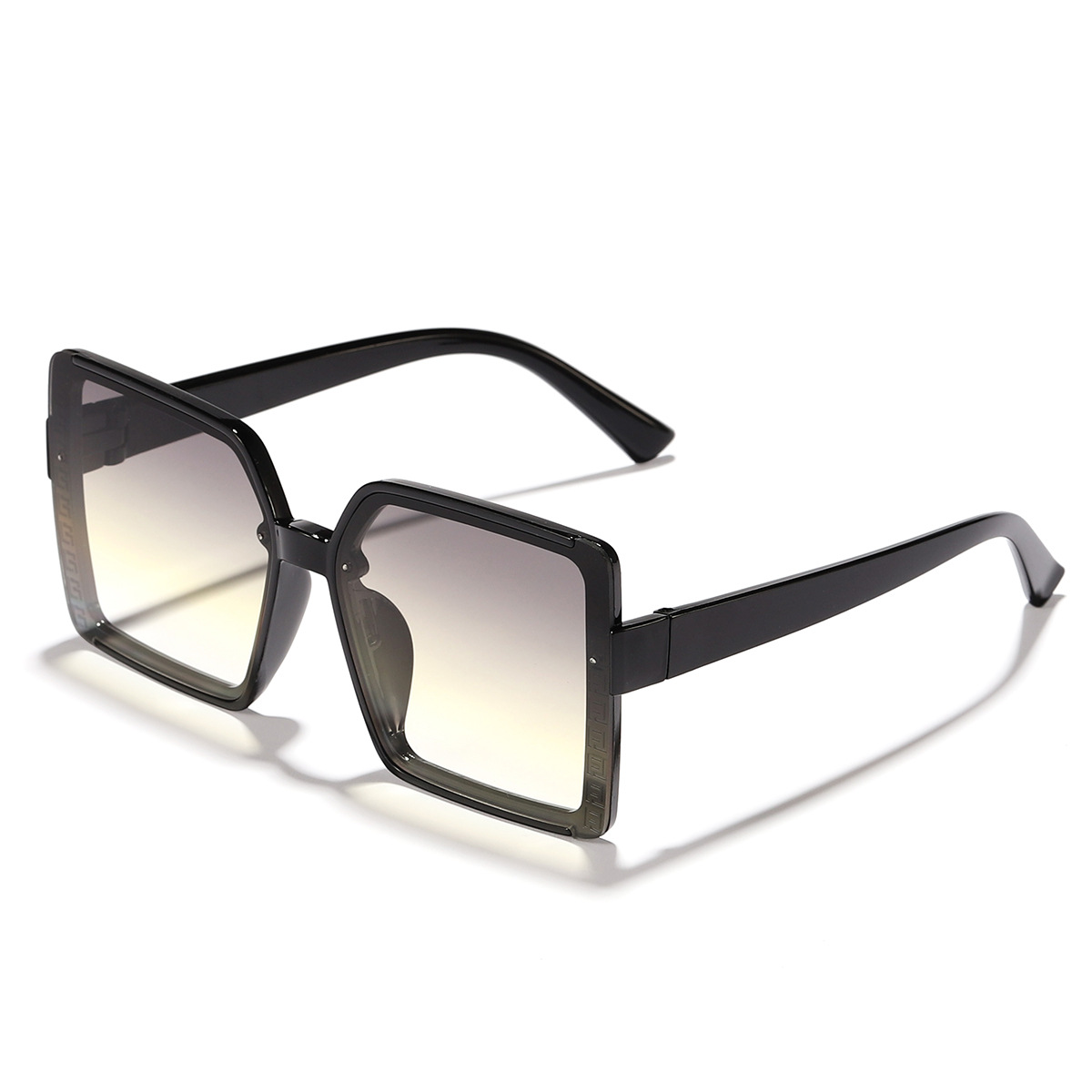 Transfronteriza nueva versión coreana de generoso marco cara pequeñas gafas de sol PC lente moda desgaste esencial gafas de sol