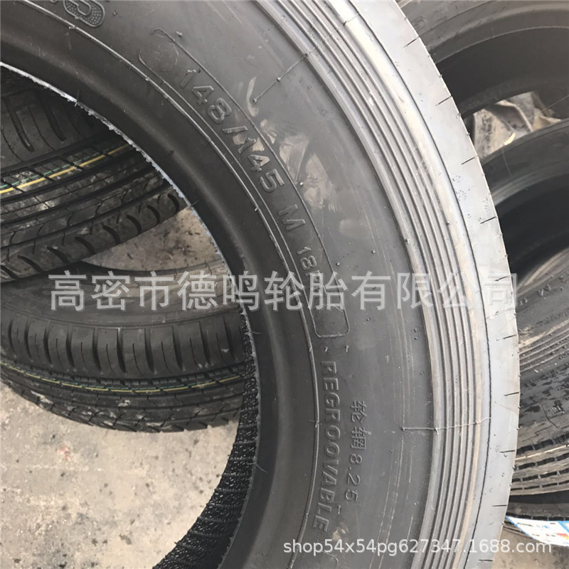 Suministro remolque neumático plano 285/75R24.5 camión de alambre de acero neumático de vacío