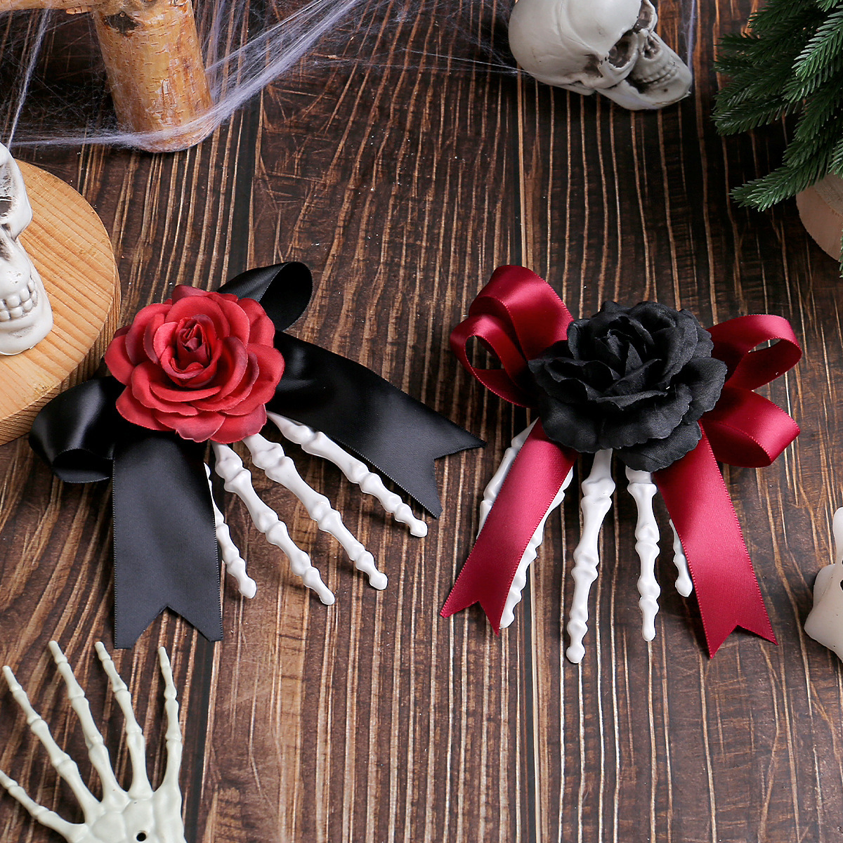 Esqueleto de Halloween Hueso de mano Pinza para el cabello de rosas Horror de Halloween Raza de rosa divertida Decoración de horquilla de mano fantasma