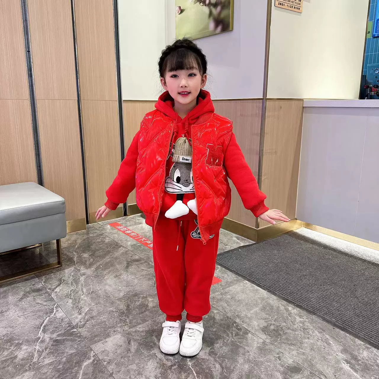 女童秋冬季加绒加厚套装2024新款三件套马甲卫衣中大童亲子装儿童