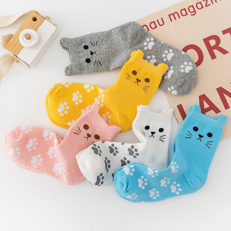 Lindo gato a rayas calcetines de mujer Otoño e Invierno calcetines de mujer cálidos de mujer una variedad de calcetines opcionales a rayas de media pantorrilla