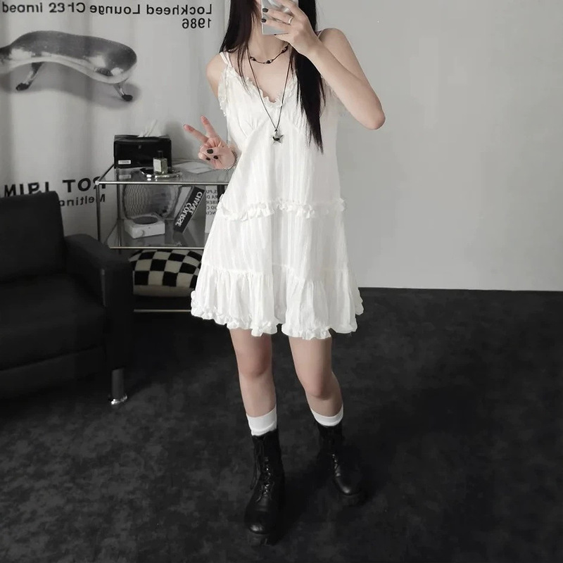 Korean Chic Summer New Style Black and White Reversible Camisole Dress with Sweet Lace Stitching Design, Super Fairy-Like Korean Chic Summer New Style Black and White Reversible Camisole Dress with Sweet Lace Stitching Design, Super Fairy-Like