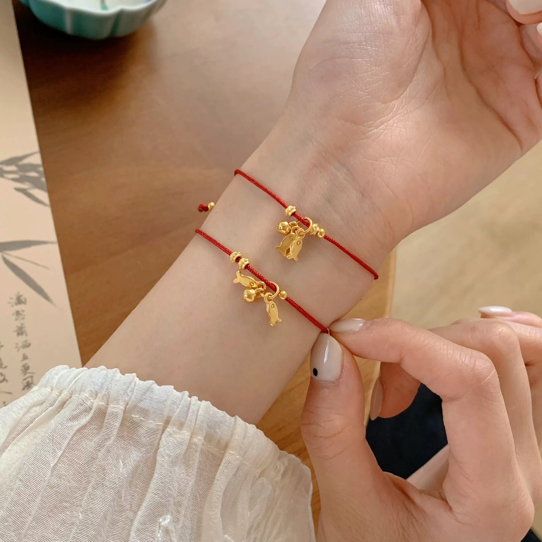 2025 New Model of Fish and Good Luck Every Year, Small Fish Bracelet, Hand-Woven Exquisite Bracelet, Niche Retro Bracelet