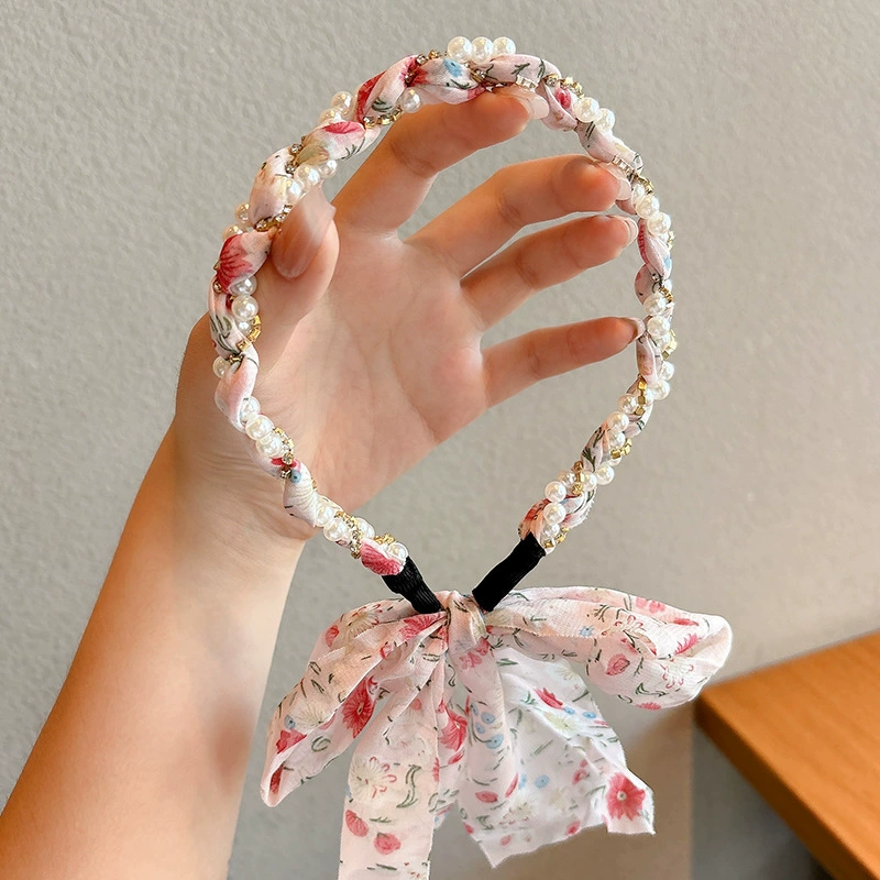 Knitted retro scarf, high-quality vintage style — patterned headband & triangular kerchief
