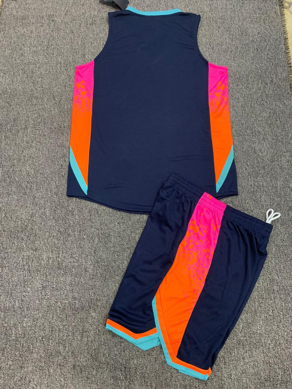 Juego de ropa de baloncesto masculino de verano compra de grupo de equipos de impresión de camiseta azul corporativa secado rápido LQ352