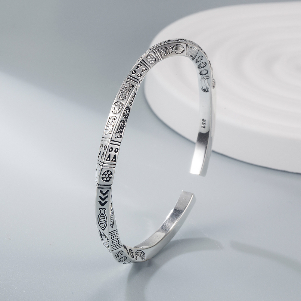 Personalisiertes Mobius-Ring-Totem-Armband für Damen, versilbert, handgefertigt, solides offenes Band, böhmisches Armband_voghion.com