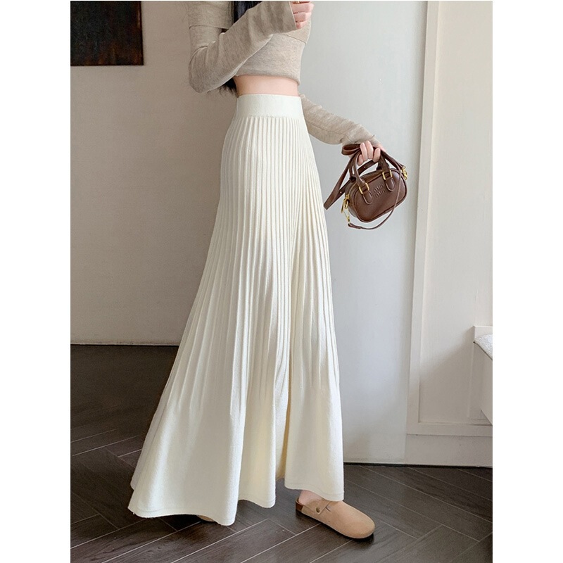 Off-white knitted skirt for women, autumn/winter 2025 new style, drapey high-waisted long skirt, pleated A-line skirt for petite women Off-white knitted skirt for women, autumn/winter 2025 new style, drapey high-waisted long skirt, pleated A-line skirt for petite women