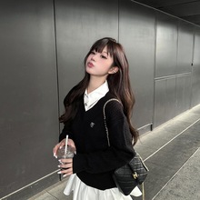 二月桃花女装服饰店大学风格套装2025新款女装秋季时尚高端