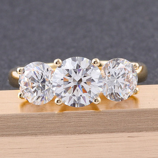 Three-Stone Moissanite Ring Round Niche Design Factory Wholesale Jewelry Custom 14K Gold Ring Light Luxury