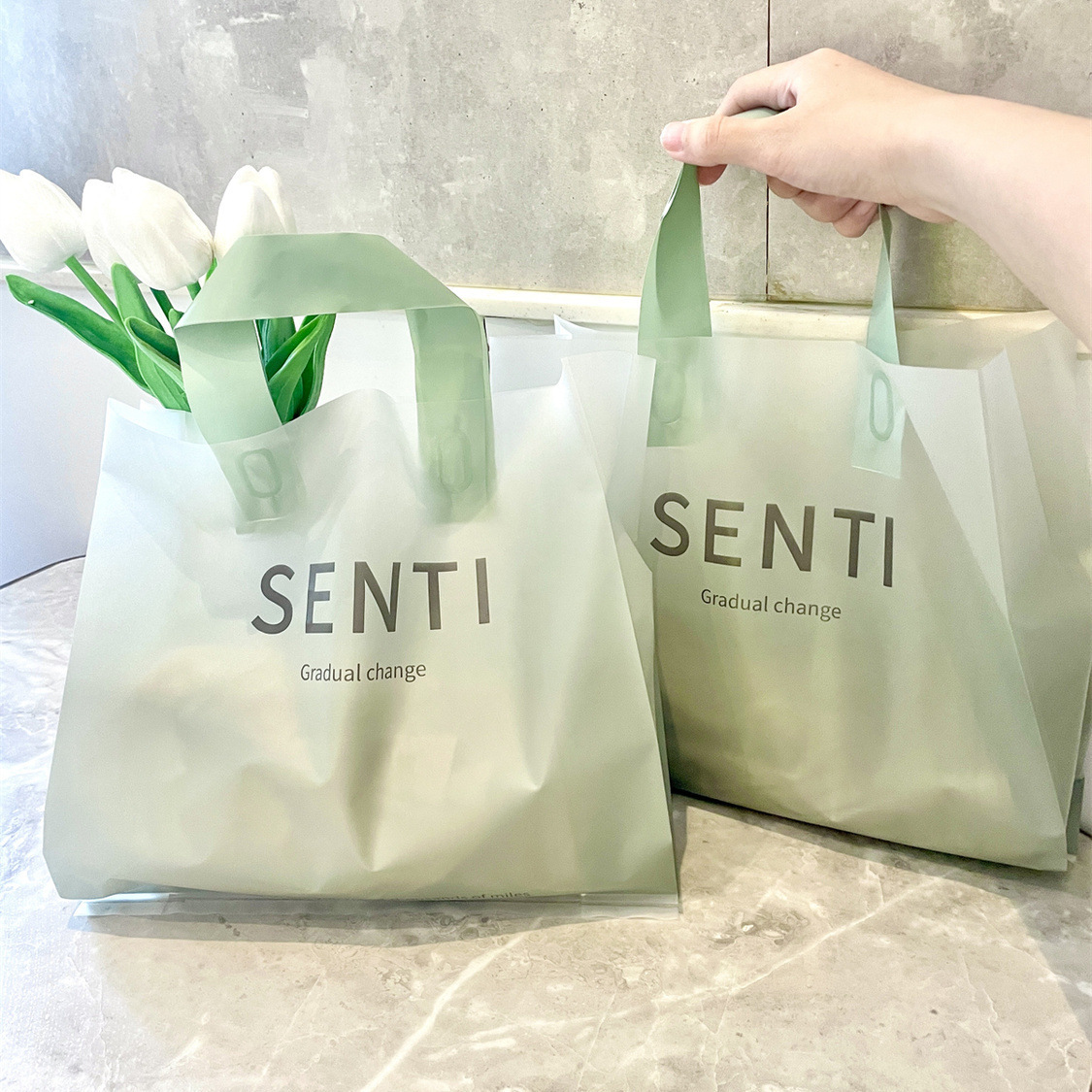 【包邮】多彩渐变手提袋服装店袋子透明塑料袋包装袋礼品袋胶袋可