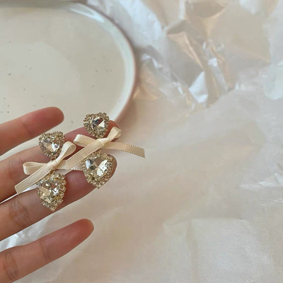Stamen dewdrop~ French bow fresh Color matching Diamond love Pendant Earrings the republic of korea A small minority design Ear Studs