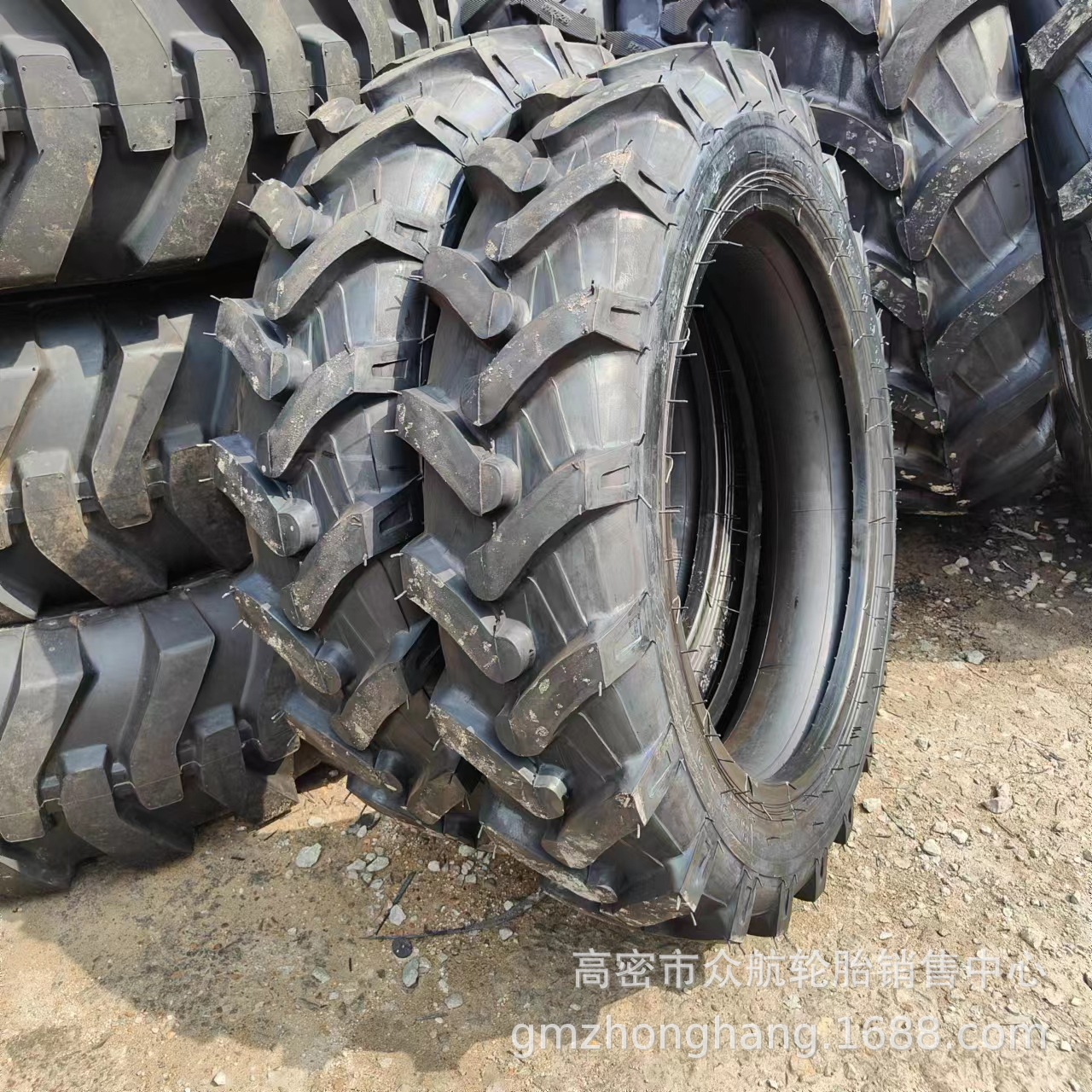 供应8.3-24 8.3-20 R-1人字花纹拖拉机农用轮胎