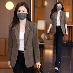 春秋タイプのスーツのコートの女性の気質の名媛感2024の新型の秋の女性の修身の1粒のボタンの上着