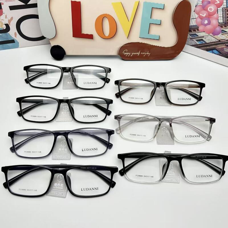 New Ultra-Light Tr90 Metal Hinge Eyeglass Frames for Teenagers, Retro Versatile Non-Prescription Glasses, Can Be Fitted with Prescription Lenses, Wholesale New Ultra-Light Tr90 Metal Hinge Eyeglass Frames for Teenagers, Retro Versatile Non-Prescription Glasses, Can Be Fitted with Prescription Lenses, Wholesale