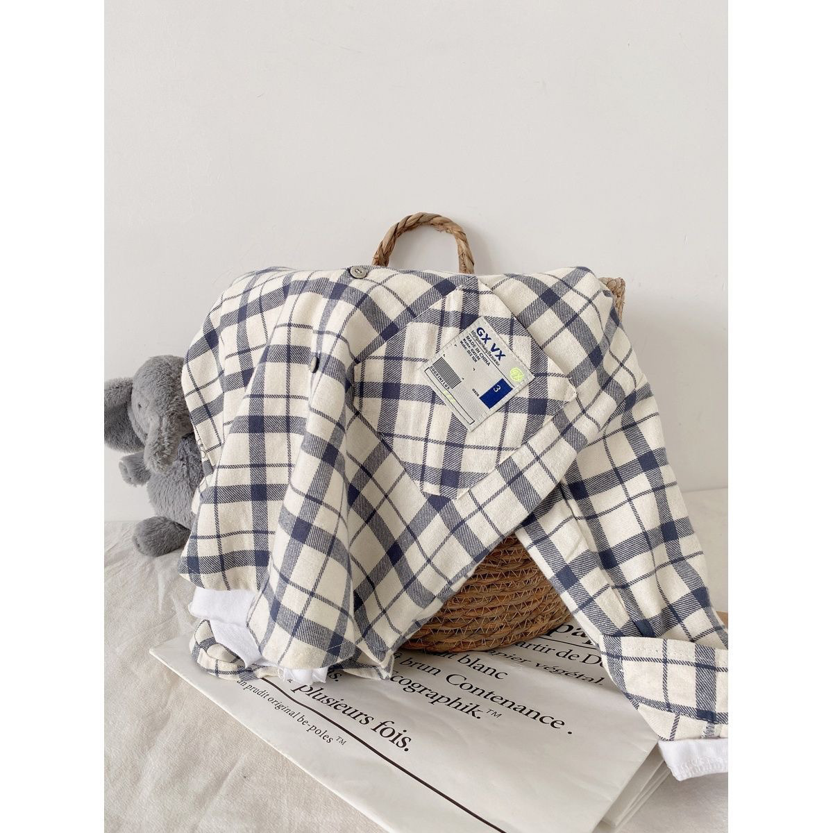 2026 nueva camisa de algodón a cuadros primavera y otoño de moda para niños con solapa cardigan camisa infantil