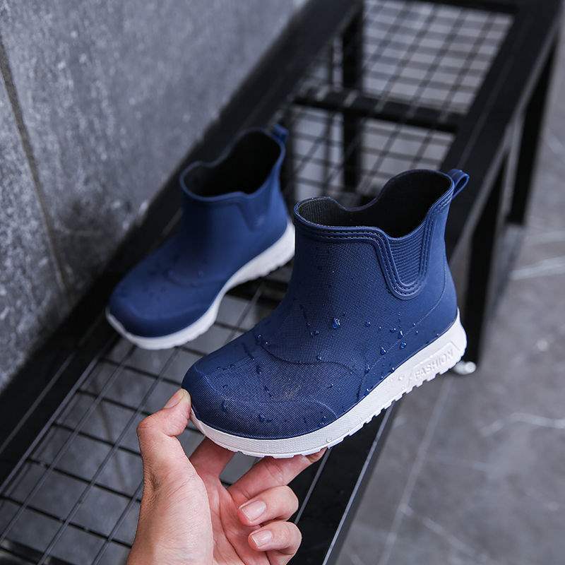 Fashionable Kidsren's Rain Boots for Boys and Girls, Toddler Baby Rain Boots, Student Rubber Shoes, Medium and Large Kidsren's Water Shoes, Non-Slip Short Boots, Thick Soles