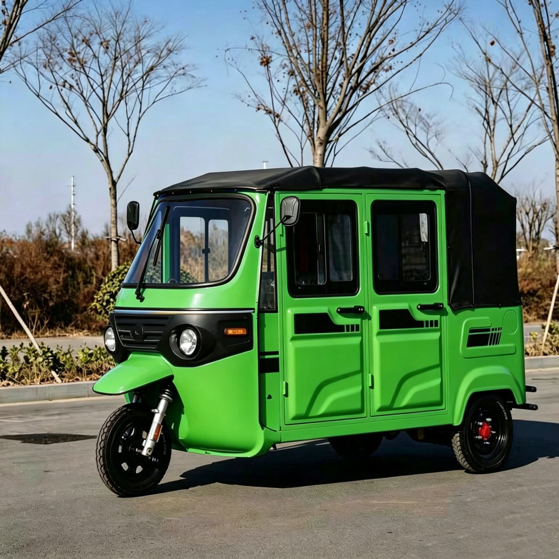 Durable fuel-powered three-wheeled dudu vehicle for cross-border export to Africa and Southeast Asia, passenger transport vehicle with thickened enclosed cabin