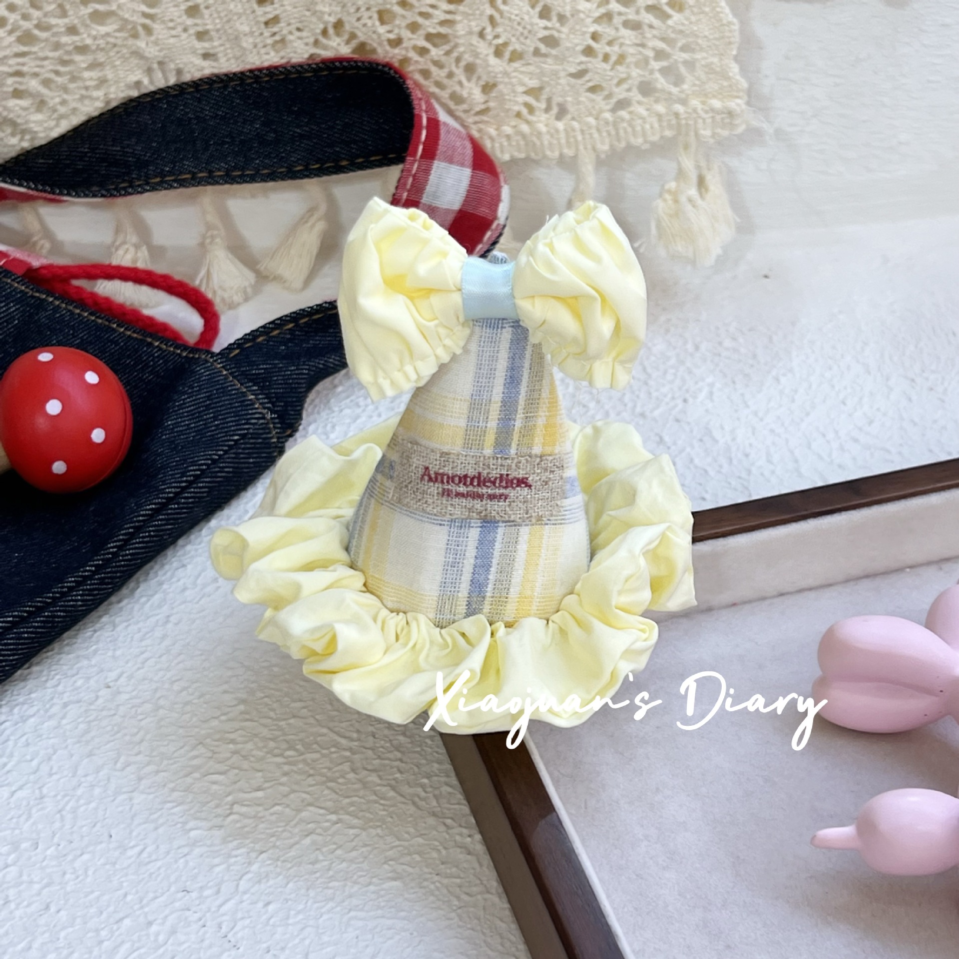 노란 나비 생일 모자