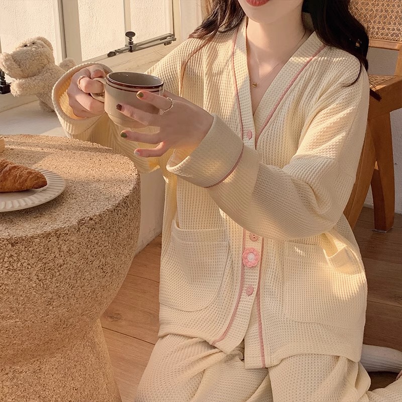 Radish rabbit long-sleeved 2024 Spring and Autumn long-sleeved trousers pajamas women's V-neck cardigan milk silk home wear suit