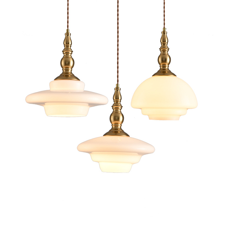 Nuevo estilo francés crema de viento lámpara de comedor vidrio dormitorio candelabro de cabecera sala de estar retro pasillo bar lámparas Zhongshan