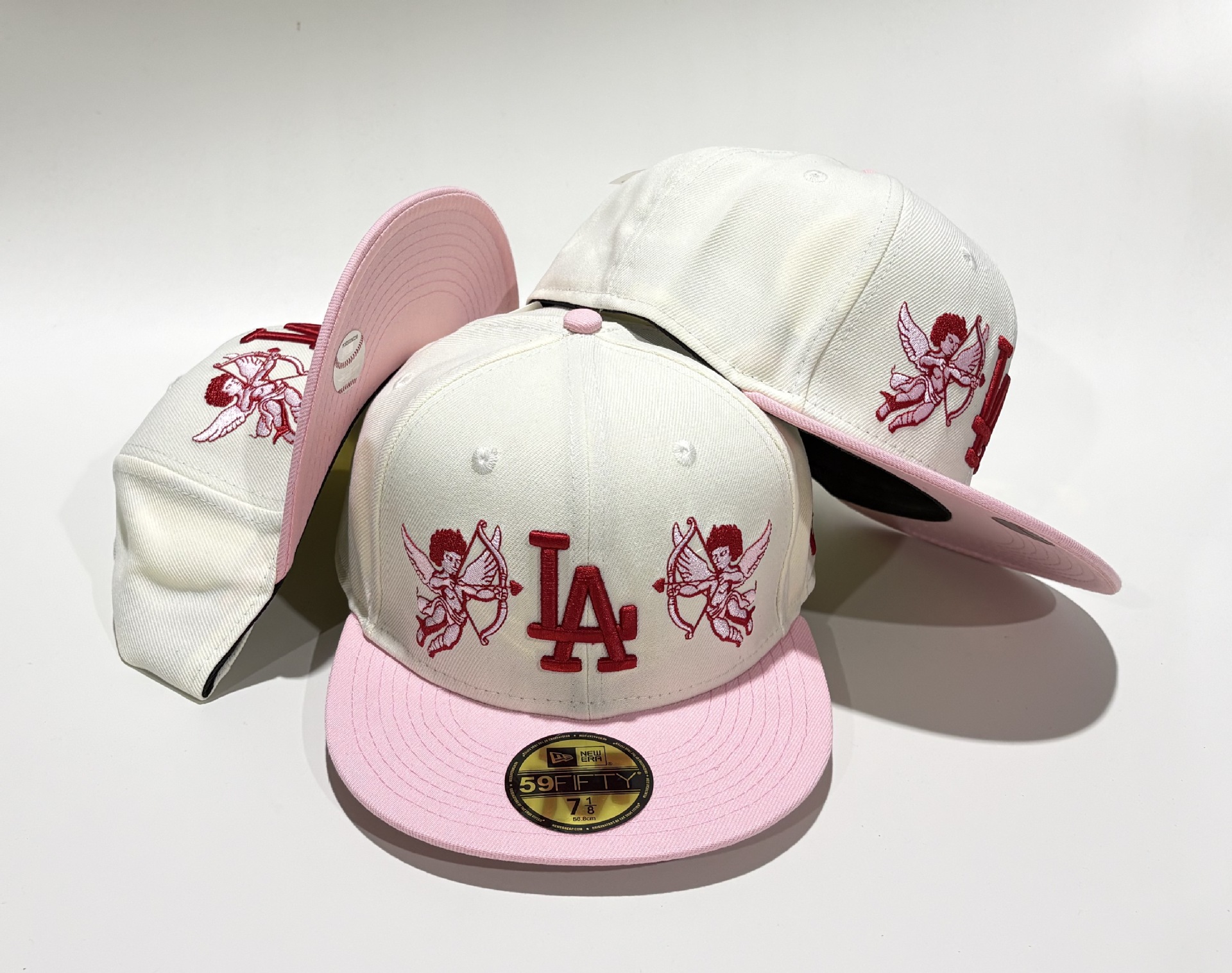 Transfronterizos de alta calidad totalmente cerrados no ajustables bordados sombreros de béisbol comercio exterior sombreros de sombreros para hombres y mujeres sombreros de borde plano al por mayor