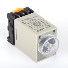 厂家直销小型时间继电器AH3-3 AH3-2带底座24V 220V 380V通电延时