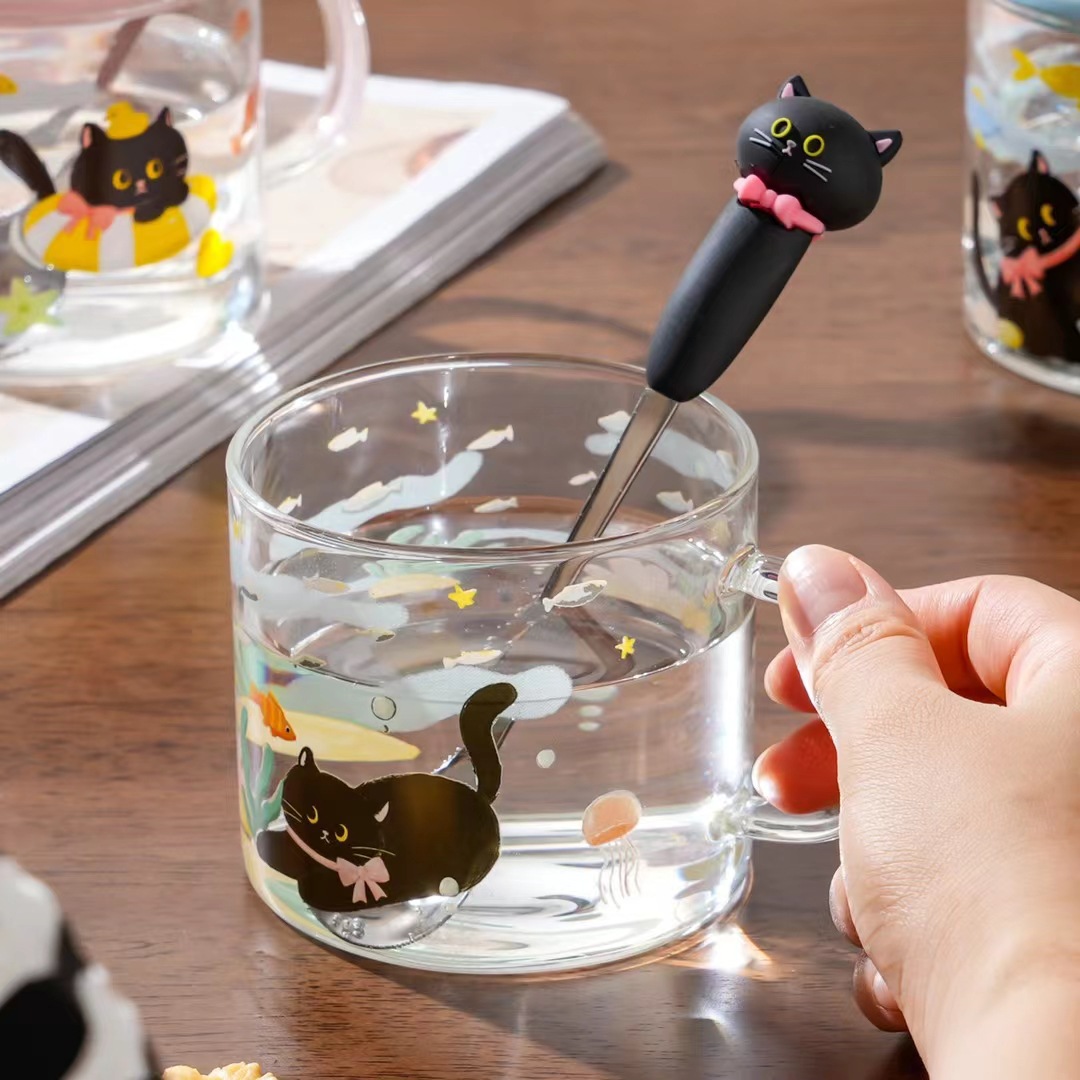 Creativo de dibujos animados pequeño gato negro taza de agua de vidrio de alto valor encantador pequeño regalo de personalidad fresca taza de regalo