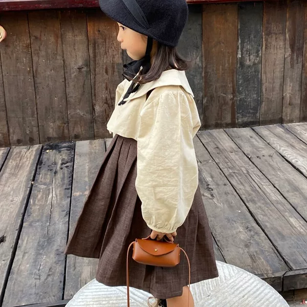 Children's Bag Korean Style Little Red Riding Book Same Style Vintage Girl's and Girl's Shaped Shoulder Bag Super mini Baby Coin Purse