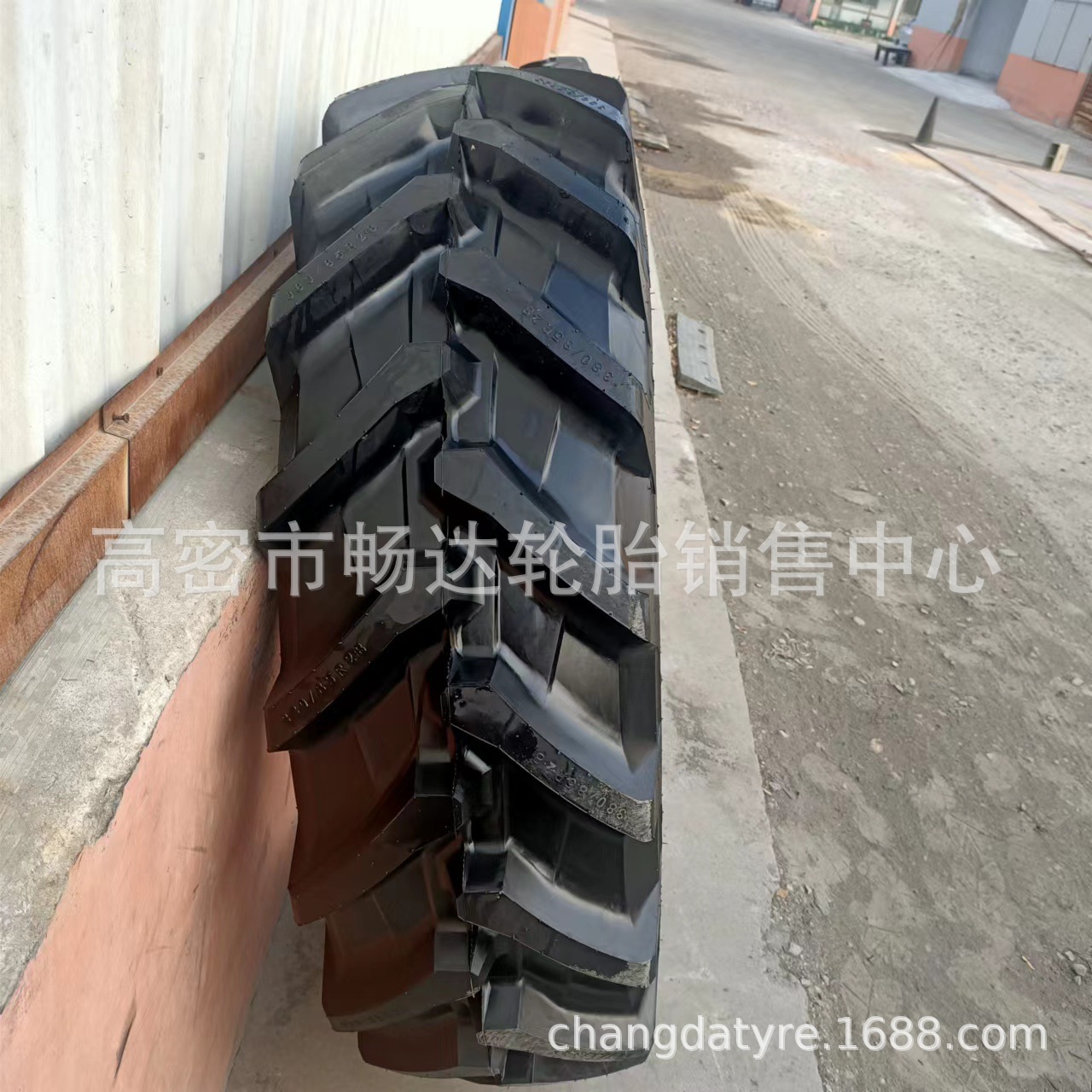 销售桦林14.9-26宽花人字农用 拖拉机四轮 旱田收割机轮胎14.9-28