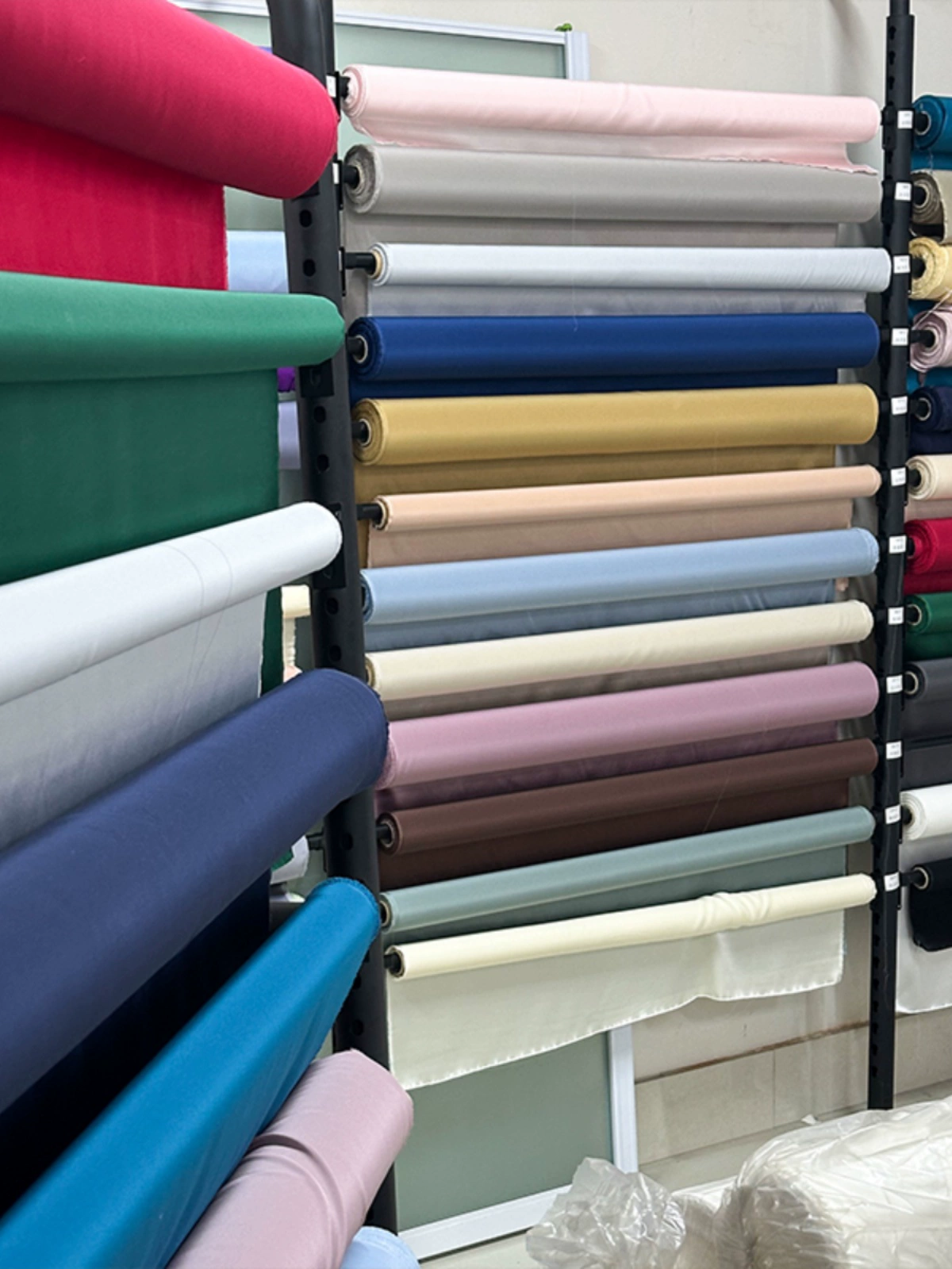 19 Mimi Zhen silk fabric 100 mulberry silk silk fabric zero cloth head zero 绉 satin 114 solid color