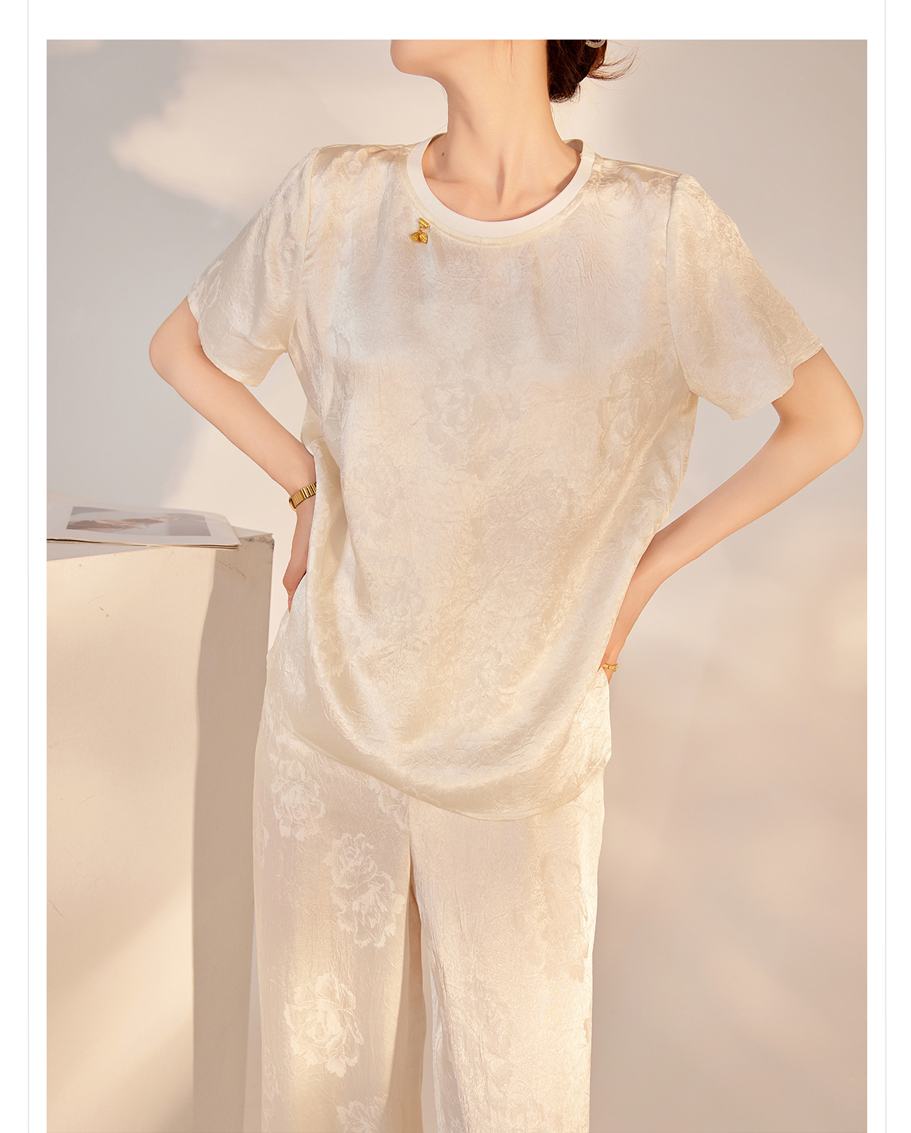 Áo kiểu Trung Quốc mới tay ngắn thêu hoa văn jacquard vải acetate thon gọn — Màu đen, Màu vàng, Màu hồng, Màu mơ chi tiết 8