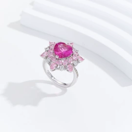 戒指;项链;手链