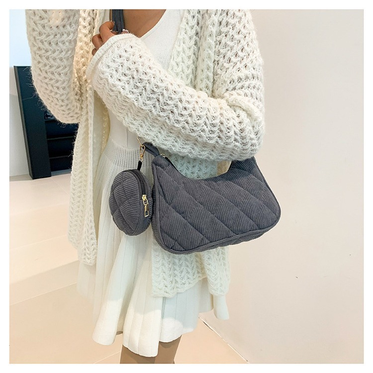 Nieuwe trendy modieuze donzen nylon canvas tas voor dames, veelzijdige en casual crossbody-knoedeltas met één schouder_voghion.com